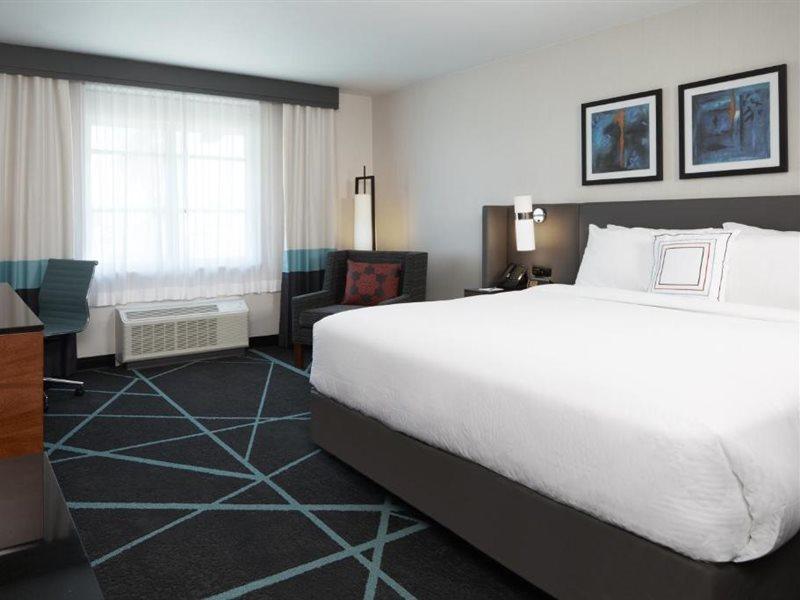 Fairfield Inn & Suites By Marriott Камарилло Экстерьер фото
